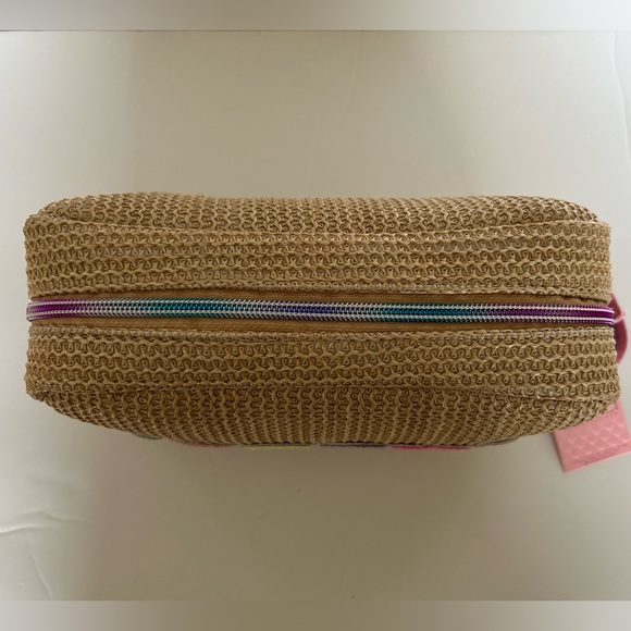 Raised Letter Vacay Toiletries Cosmetic Bag - Picture 14 of 15